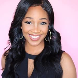 Meet your Posher, Andrea